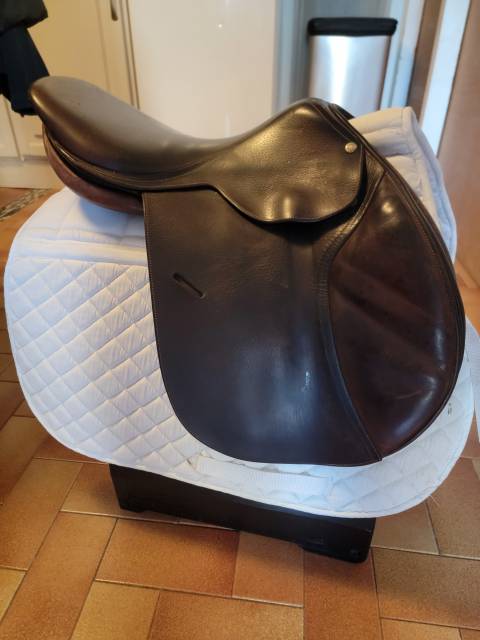 Sella da salto ostacoli Butet  17" - 2000