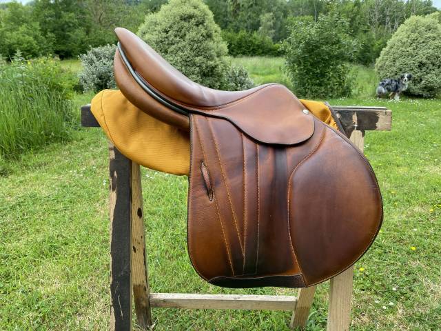 Sella da salto ostacoli Butet  17.5" - 2021