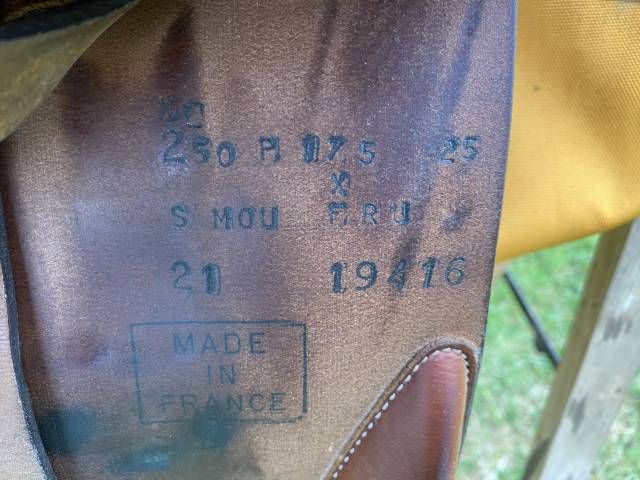 Sella da salto ostacoli Butet  17.5" - 2021