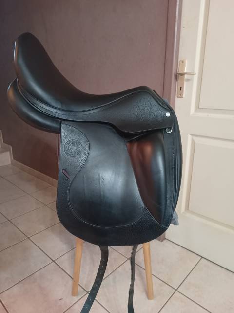 Sella da dressage Antarès  17.5" - 2015
