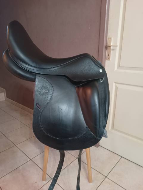 Sella da dressage Antar&egrave;s  17.5" - 2015