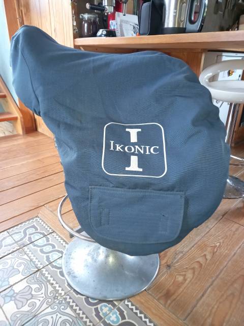 Sella da salto ostacoli Ikonic  17.5" - 2015