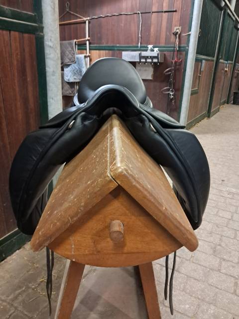 Sella da dressage Childeric  17.5" - 2014