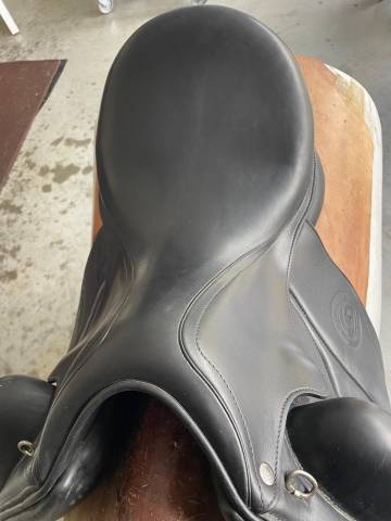 Sella da dressage Forestier  17.5" - 2022