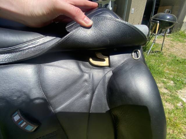 Sella da dressage Voltaire Design  18" - 2014