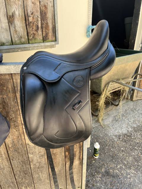 Sella da dressage Antarès  17.5" - 2021