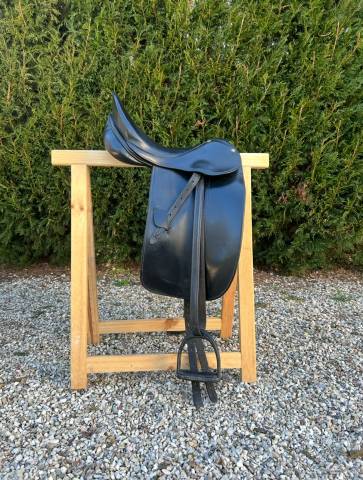 Sella da dressage Forestier Carlos Pinto 17" - 2016