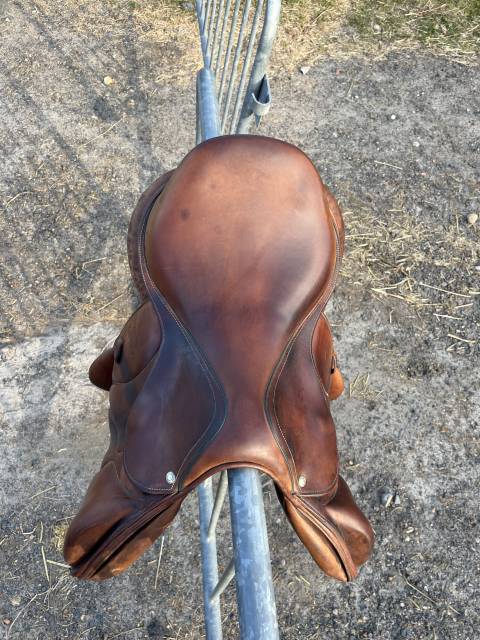 Altra sella Devoucoux Chiberta 17" - 2012