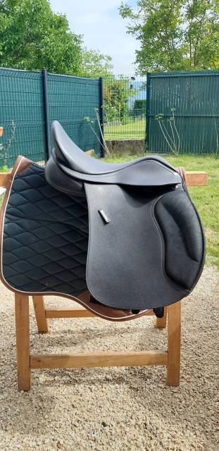 Sella mista Wintec  16.5" - 2024