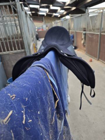 Sella mista Wintec 2000 wide 18" - 2024