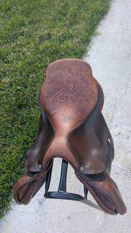 Sella da salto ostacoli Delgrange  17" - 2008