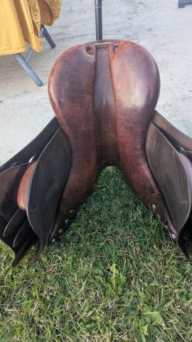 Sella da salto ostacoli Delgrange  17" - 2008