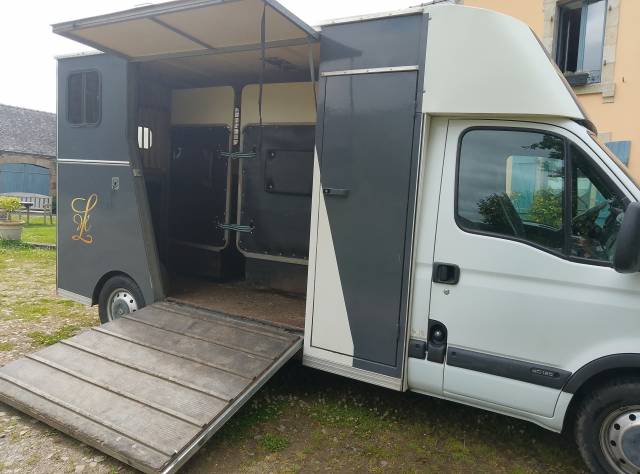Van per Cavalli Renault Master 2007 Occasione