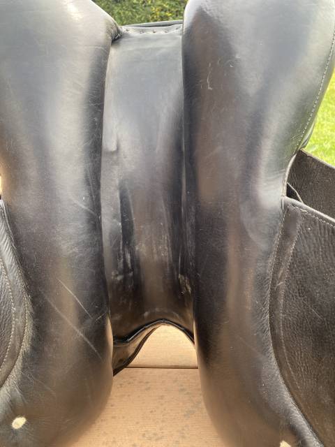 Sella da dressage Albion  17.5" - 2015