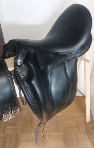 Sella da dressage Devoucoux  17.5" - 2015