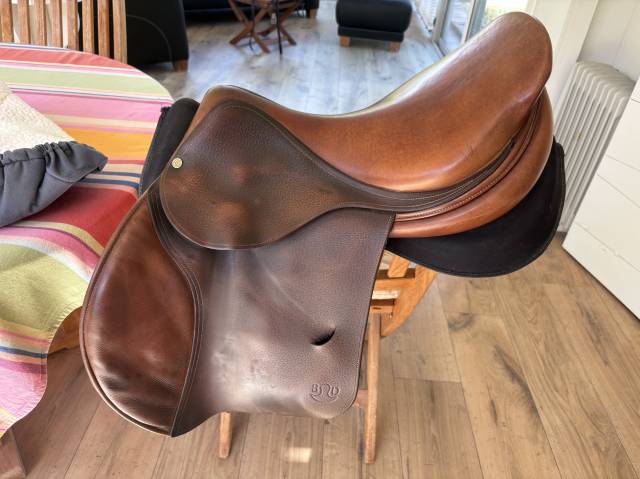 Sella da salto ostacoli Delgrange  17.5" - 2001