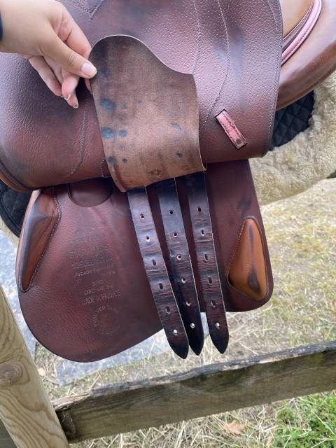 Sella da salto ostacoli Devoucoux  17" - 2018