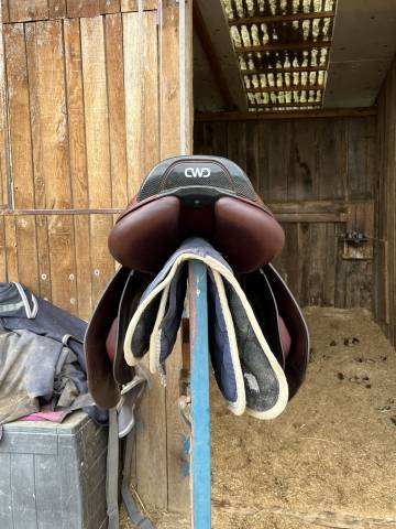 Sella da salto ostacoli CWD 2Gs Xtend SE40 17.5" - 2023