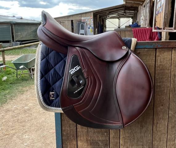 Sella da salto ostacoli CWD 2Gs Xtend SE40 17.5" - 2023