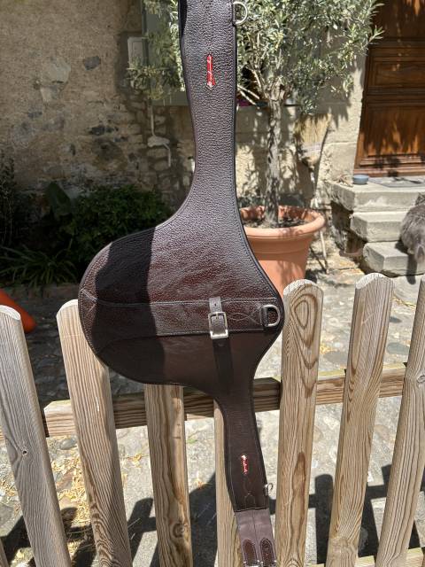 Sella da salto ostacoli Equipe  17" - 2021