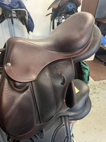 Sella da salto ostacoli Devoucoux  16.5" - 2022