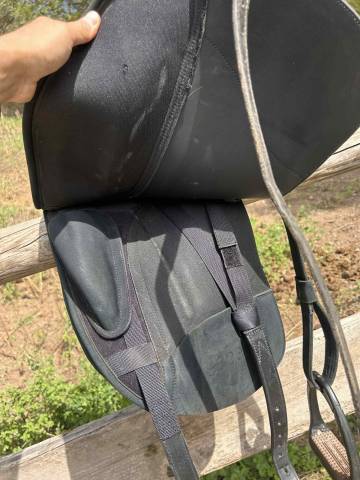 Sella da dressage Wintec  17" - 2023