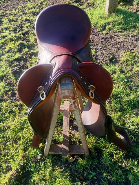 Sella australiana Equip'Horse  17.5" - 1995