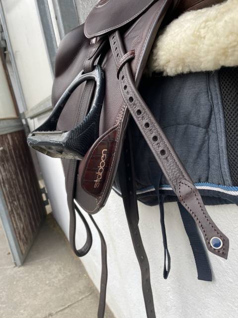 Sella da salto ostacoli Stubben  18" - 2023