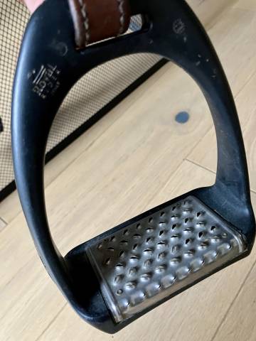 Sella da salto ostacoli Butet  17" - 2008