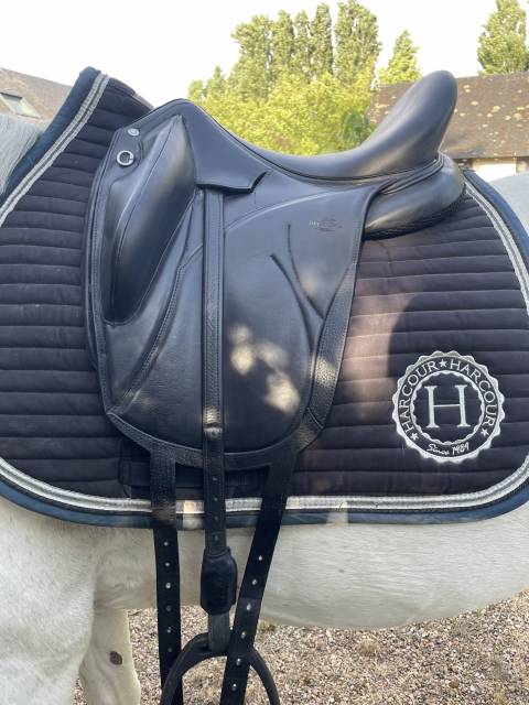 Sella da dressage Devoucoux  17" - 2023