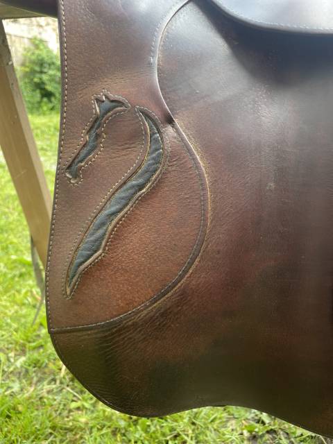 Sella da salto ostacoli Antar&egrave;s  17.5" - 2016