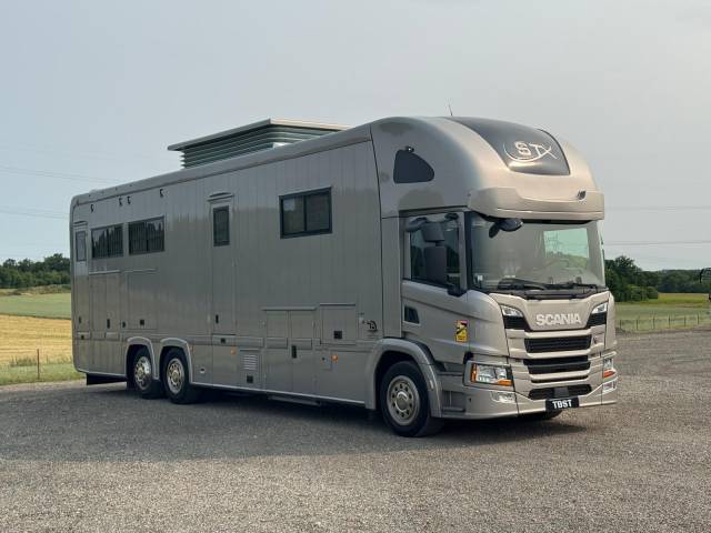 Camion per Cavalli STX SCANIA 2019 Occasione