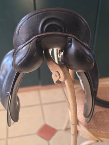 Sella da dressage Prestige Italia  17" - 2014