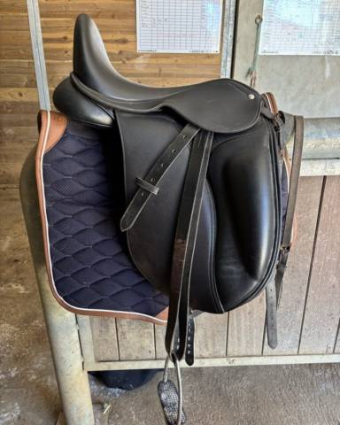 Sella da dressage  Lexys 15" - 2024