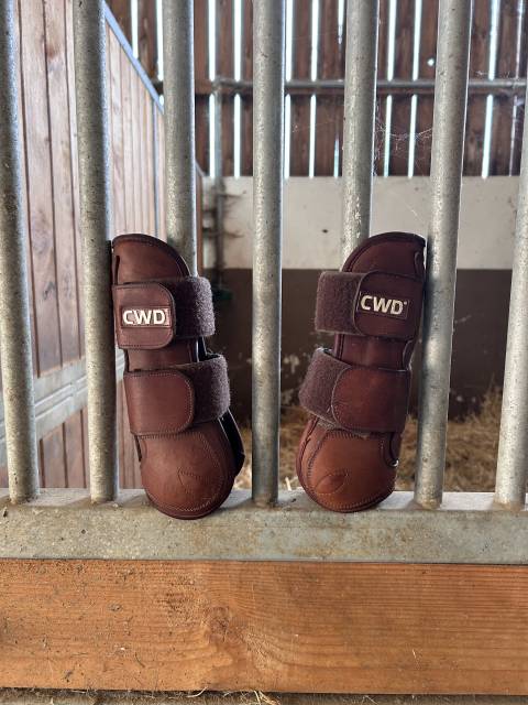 Sella da salto ostacoli CWD  17.5" - 2019