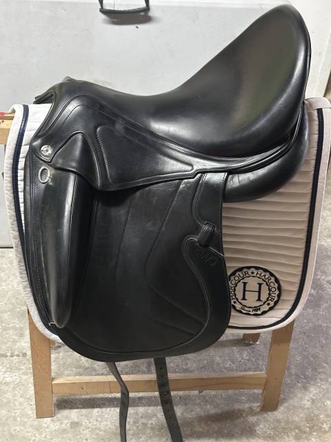 Sella da dressage CWD  18" - 2021