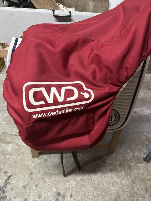 Sella da dressage CWD  18" - 2021