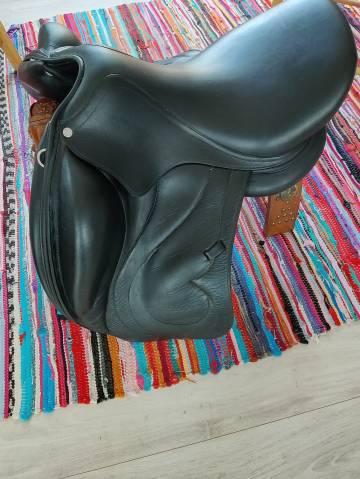 Sella da dressage Antarès  17" - 2013
