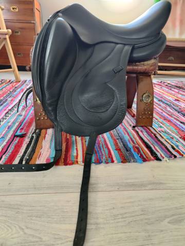 Sella da dressage Antarès  17" - 2013