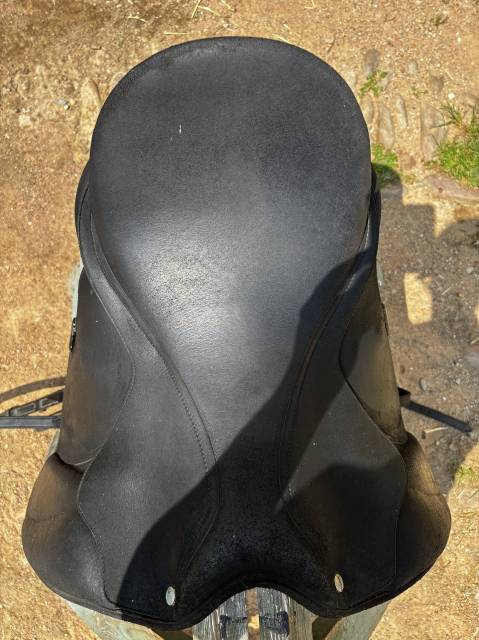 Sella da dressage Wintec  17" - 2018