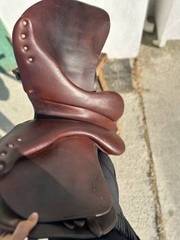 Sella Henri De Rivel