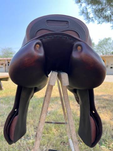 Sella da salto ostacoli Delgrange  17.5" - 2018