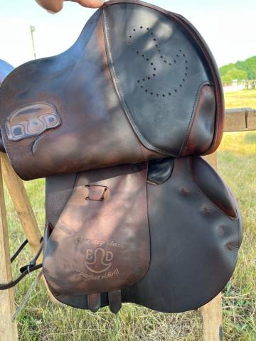 Sella da salto ostacoli Delgrange  17.5" - 2018