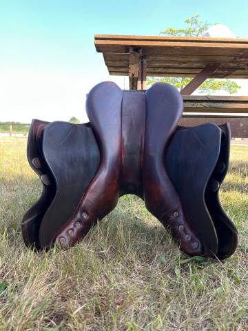 Sella da salto ostacoli Delgrange  17.5" - 2018