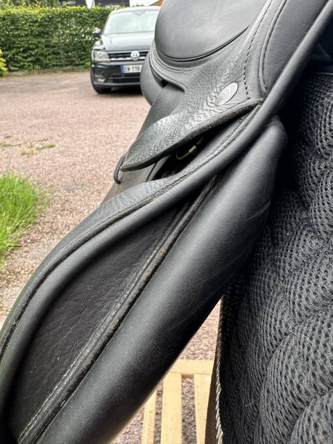 Sella da salto ostacoli Forestier  17.5" - 2022