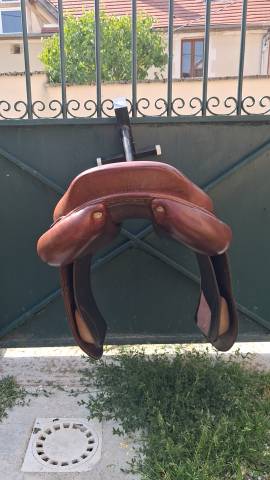 Sella da salto ostacoli CWD  18" - 2010