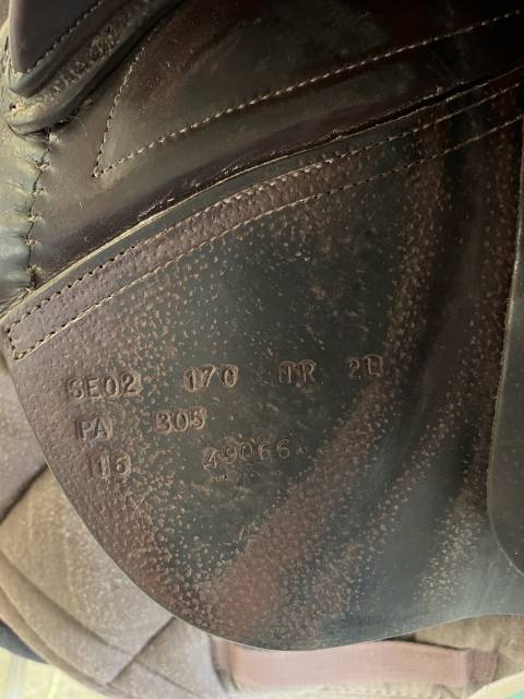 Sella da salto ostacoli CWD  17" - 2016