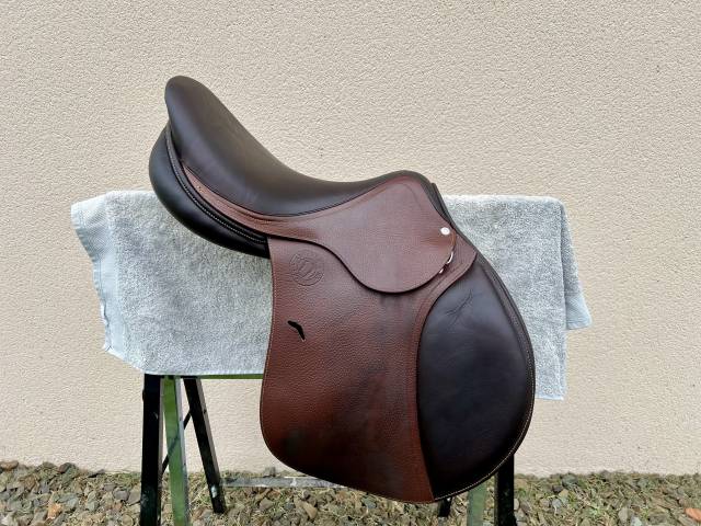 Sella da salto ostacoli Antar&egrave;s  17.5" - 2021