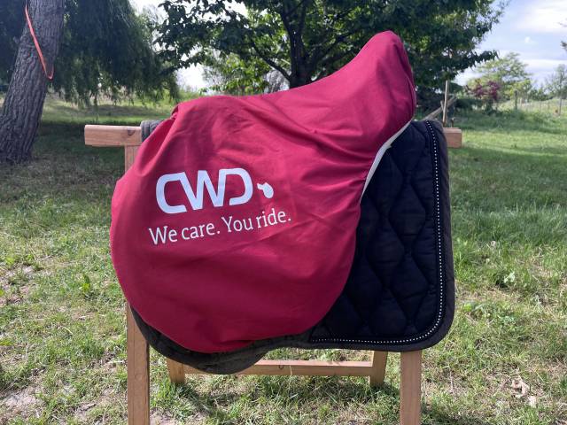 Sella da salto ostacoli CWD  17.5" - 2021