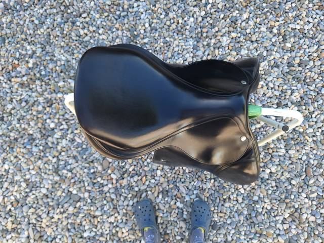 Sella da salto ostacoli Equipe  17" - 2012